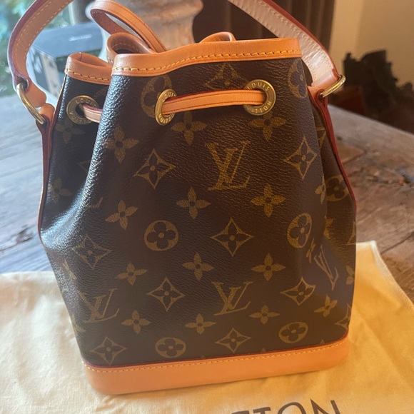 Louis Vuitton Mini Noe Bag - Picture 5 of 9
